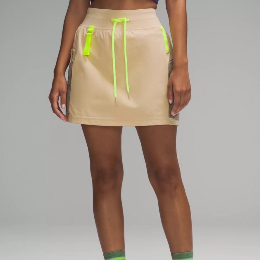 Lululemon Multi-Pocket Cargo HR Hiking Skirt